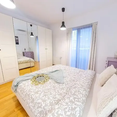 Old Town Spacious Διαμέρισμα