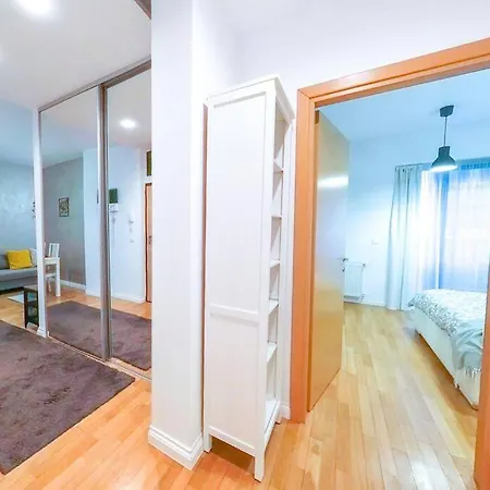 Old Town Spacious Apartament Bukareszt